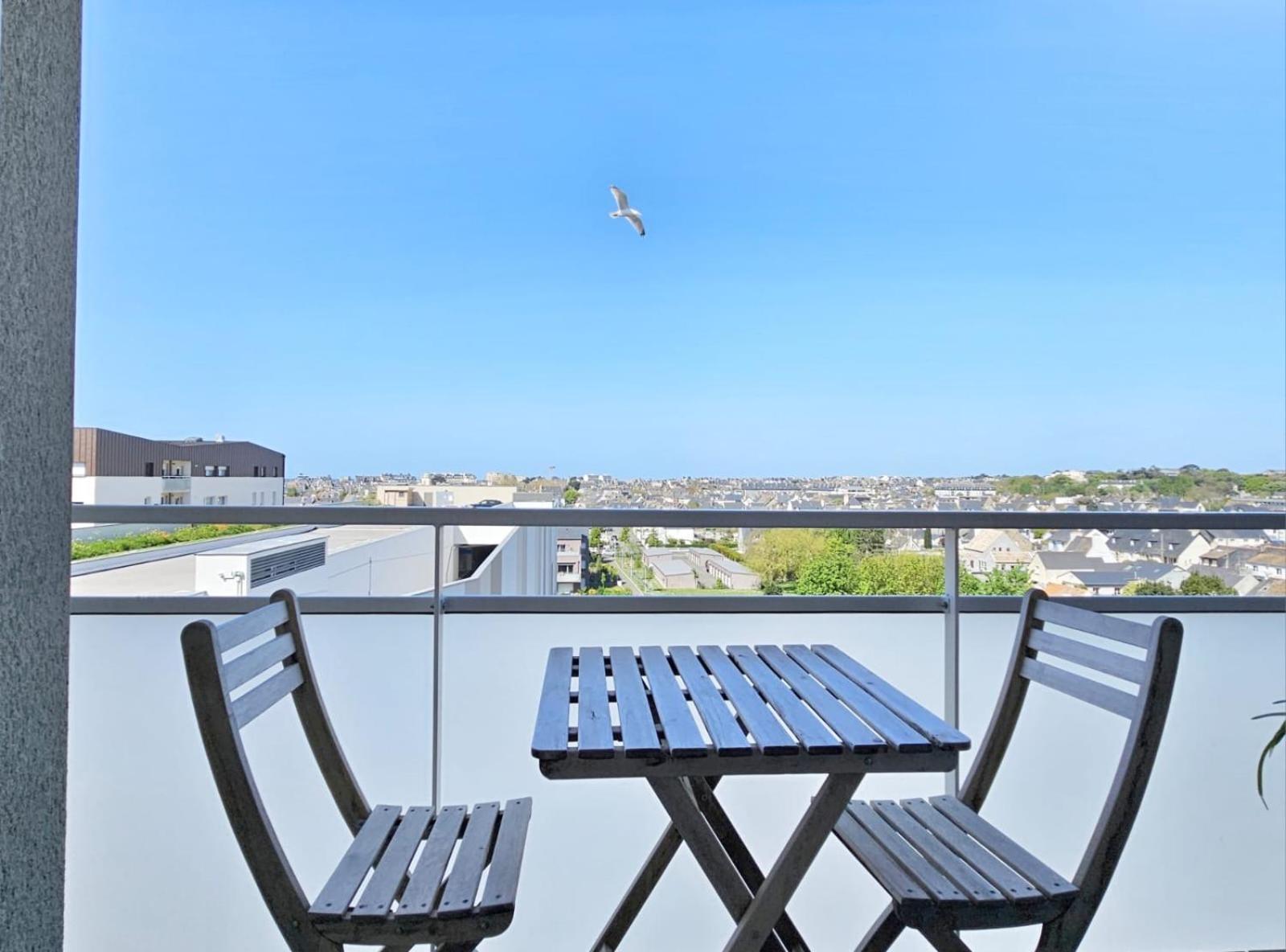 T2 Design Proche Gare/intra-m/sillon, Garage Prive Apartment